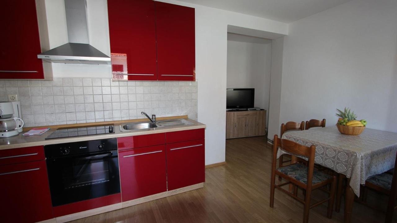 Apartments Grzetic Malinska Exterior foto